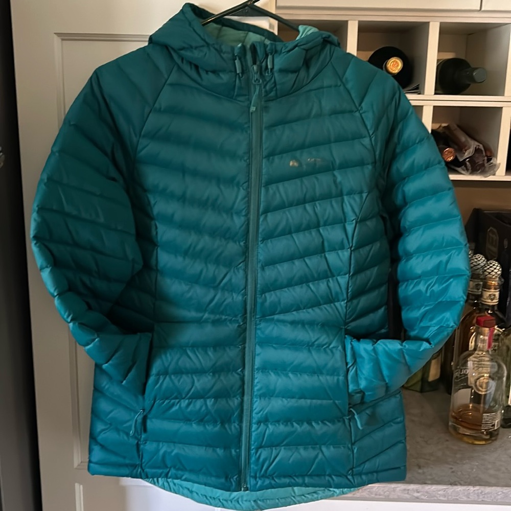 Women’s mountain warehouse hydrophobic down jacket size 8